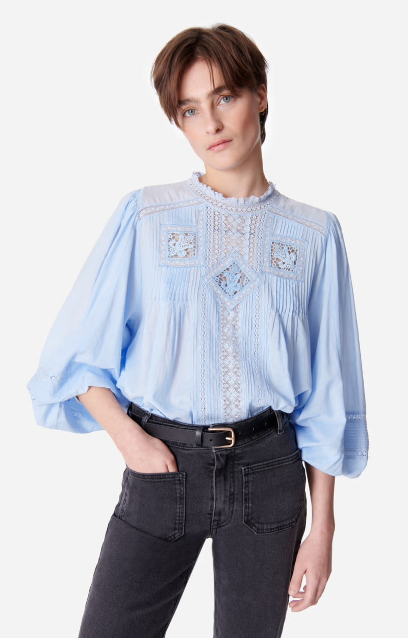 Calin Blouse in Ciel