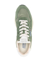 Load image into Gallery viewer, Reelwind Low Top Trainers in Nylon/Crack Wht/Mil
