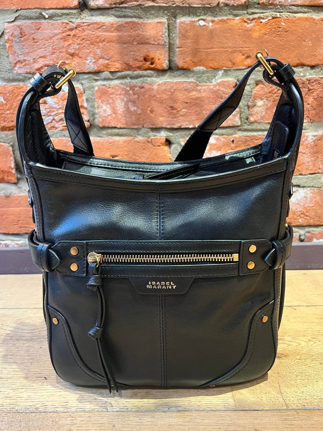 Sierra Hobo Shoulder Bag in Black