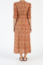Load image into Gallery viewer, Camarillo Dress in Raspberry
