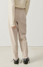 Load image into Gallery viewer, Padow Trousers in Ecru Vintage
