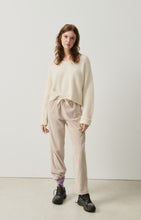 Load image into Gallery viewer, Padow Trousers in Ecru Vintage
