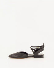 Load image into Gallery viewer, Betty Sandals in Black Leather
