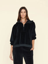 Load image into Gallery viewer, Oliver Sweatshirt in Black
