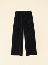 Load image into Gallery viewer, Mavis Sweatpants in Black
